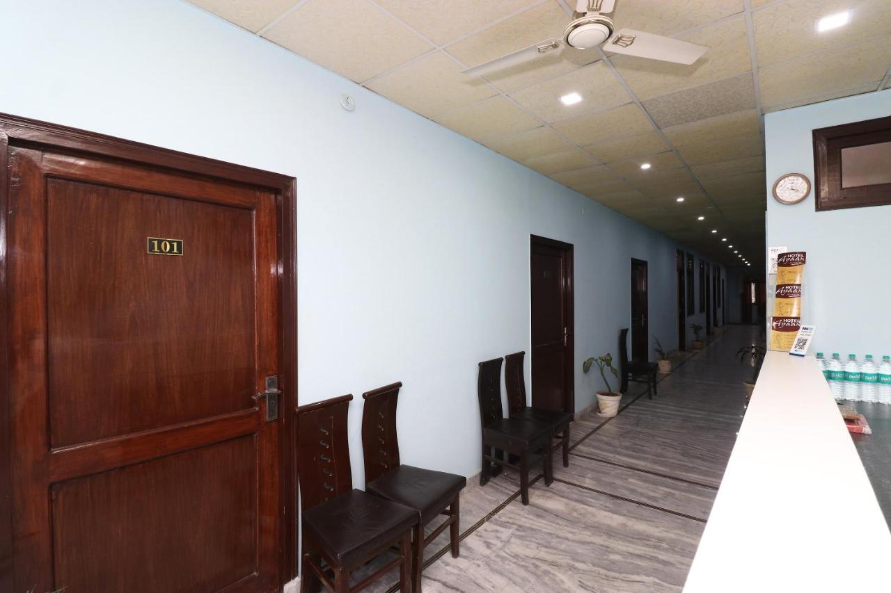 Oyo Hotel Ayaan Bareilly Εξωτερικό φωτογραφία