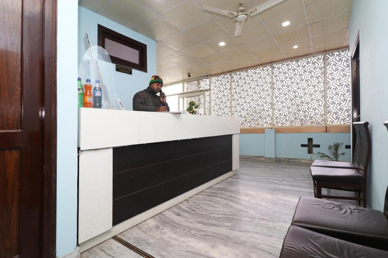Oyo Hotel Ayaan Bareilly Εξωτερικό φωτογραφία